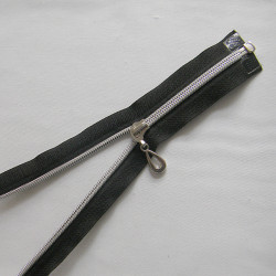 plastic coil zip - black - silver tape 40cm
