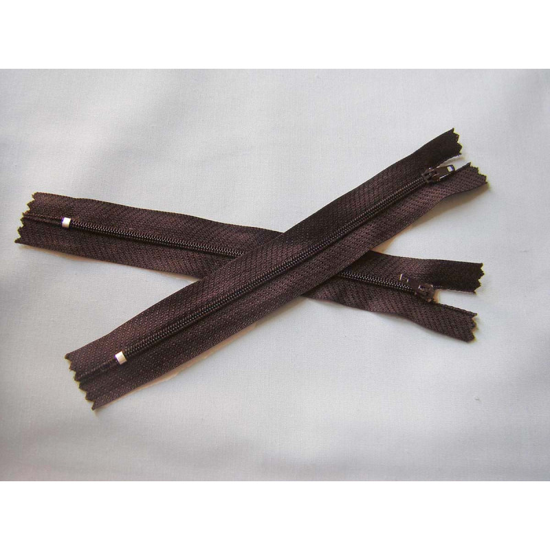 plastic zip size 3- dark brown