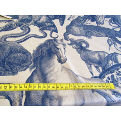 QUIRKY ANIMALS - navy - velvet fabric