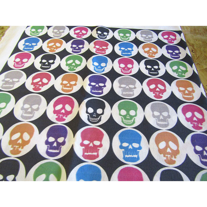 FUNKY SKULLS_BLACK- 100% Cotton