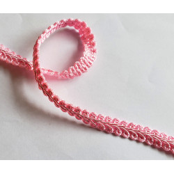 Silky gimp braid 9mm - scroll- pink, twisted on the white background