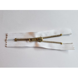 Metal, closed-end zip jeans- 10cm (4'') with white tape and brass teeth