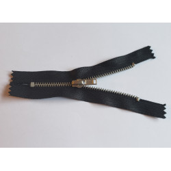 Metal, closed-end zip jeans in size 3- 8cm (3,2'') long - black color tape and silver teeth