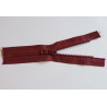 Closed-end chunky zip,16 cm long in burgundy color