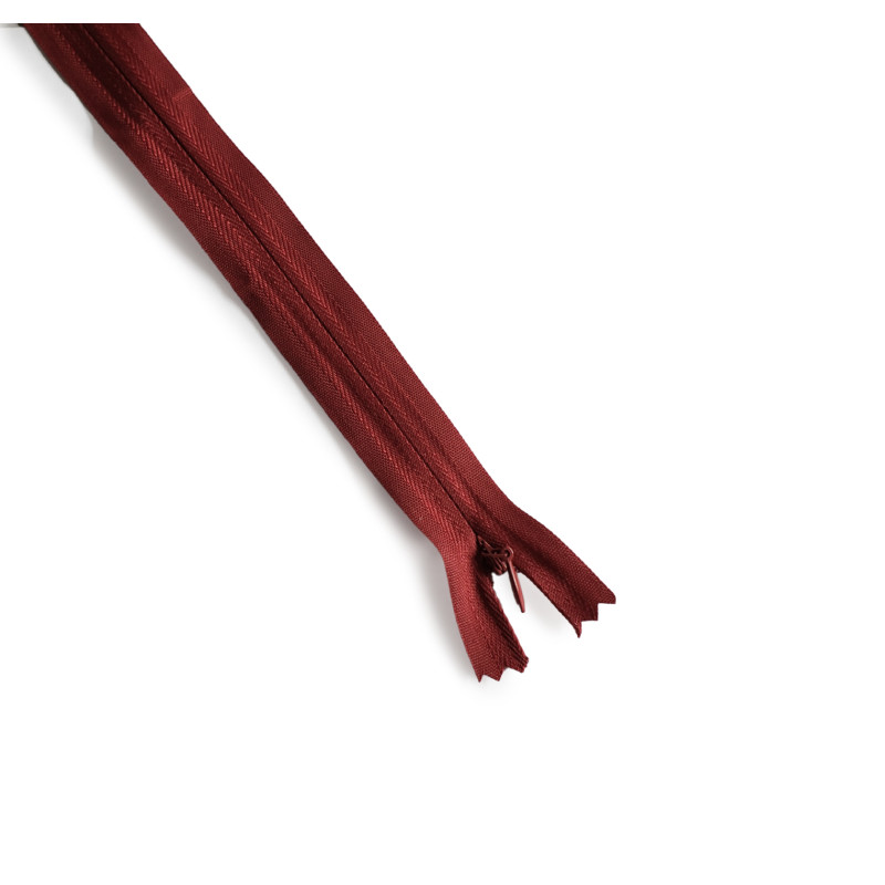 closed-end invisible zip- burgundy - 40cm, placed on a white background