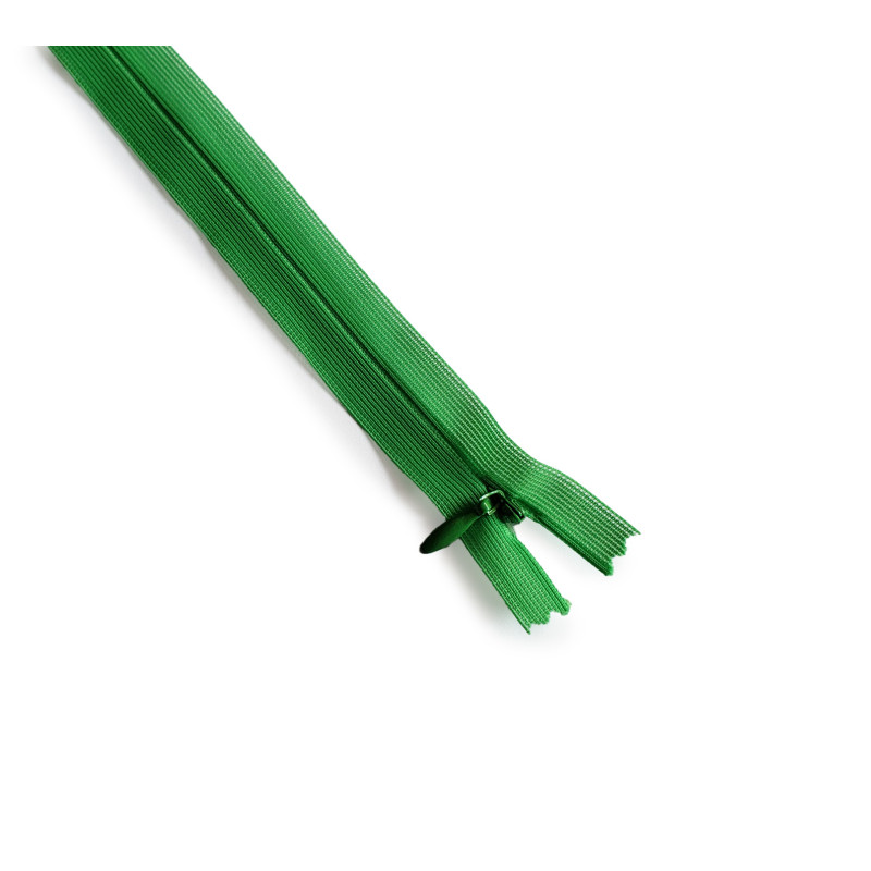 closed-end invisible zip - green - 22cm, placed on a white background