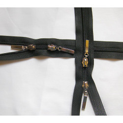 double slider zip - black - 45 cm on a white background