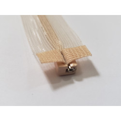 Invisible Zip 40 cm - beige/nude- transparent - open end zip, detail of the end of the zip